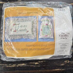 NEW Vintage 1984 The Creative Circle‎ Kit #1943 Forever Friends Ensemble